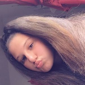 Meet your Posher, Serina